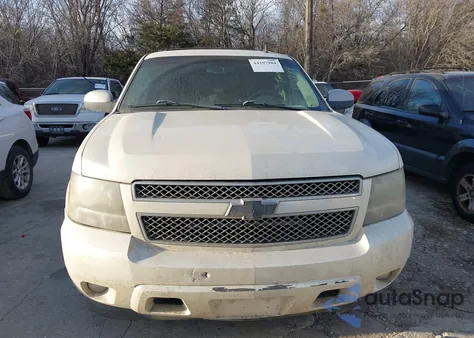 2010 Chevrolet Tahoe Ltz из США, поврежденный, VIN 1GNUCCE00AR100784